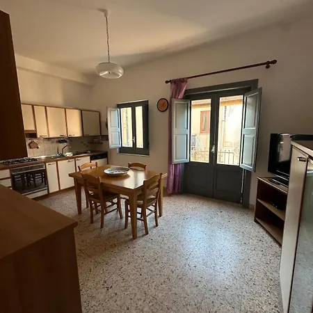 Casa I Due Balconi, Appartamento Città di Lipari
